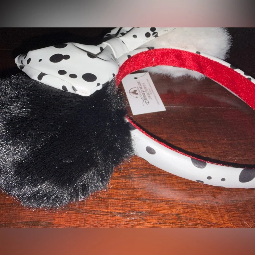 101 Dalmatian Themed Mouse Ear Headband NWT - Picture 4 of 4
